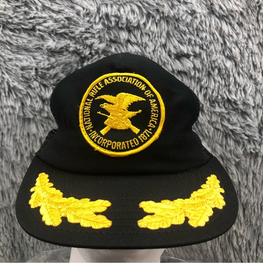 NRA Black Mesh Trucker Hat Vintage Golden Leaf Snapback Cap USA